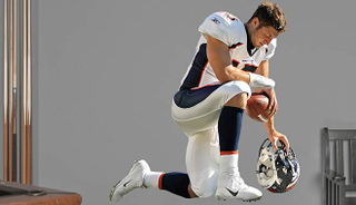 Illustration for article titled How To Avoid Counterfeit Tebowing: A Visual Guide